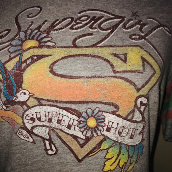 DC Comics Supergirl “Super Hot” Tee, Juniors Sz XXL - Picture 8 of 11